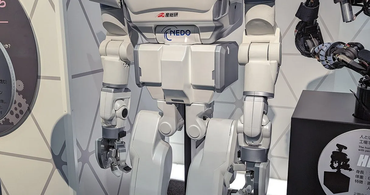 Robot humanoide en un museo de ciencia